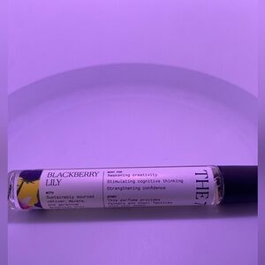 The 7 Virtues Blackberry Lily rollerball EDP